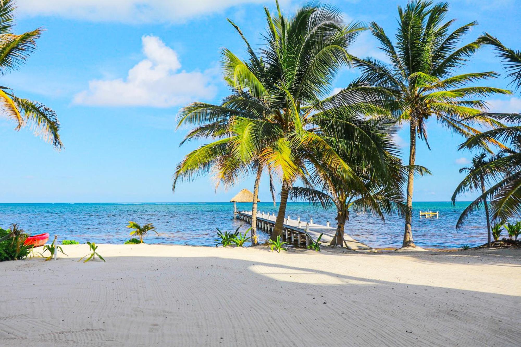 Blue Water Beach Villas San Pedro  Chambre photo