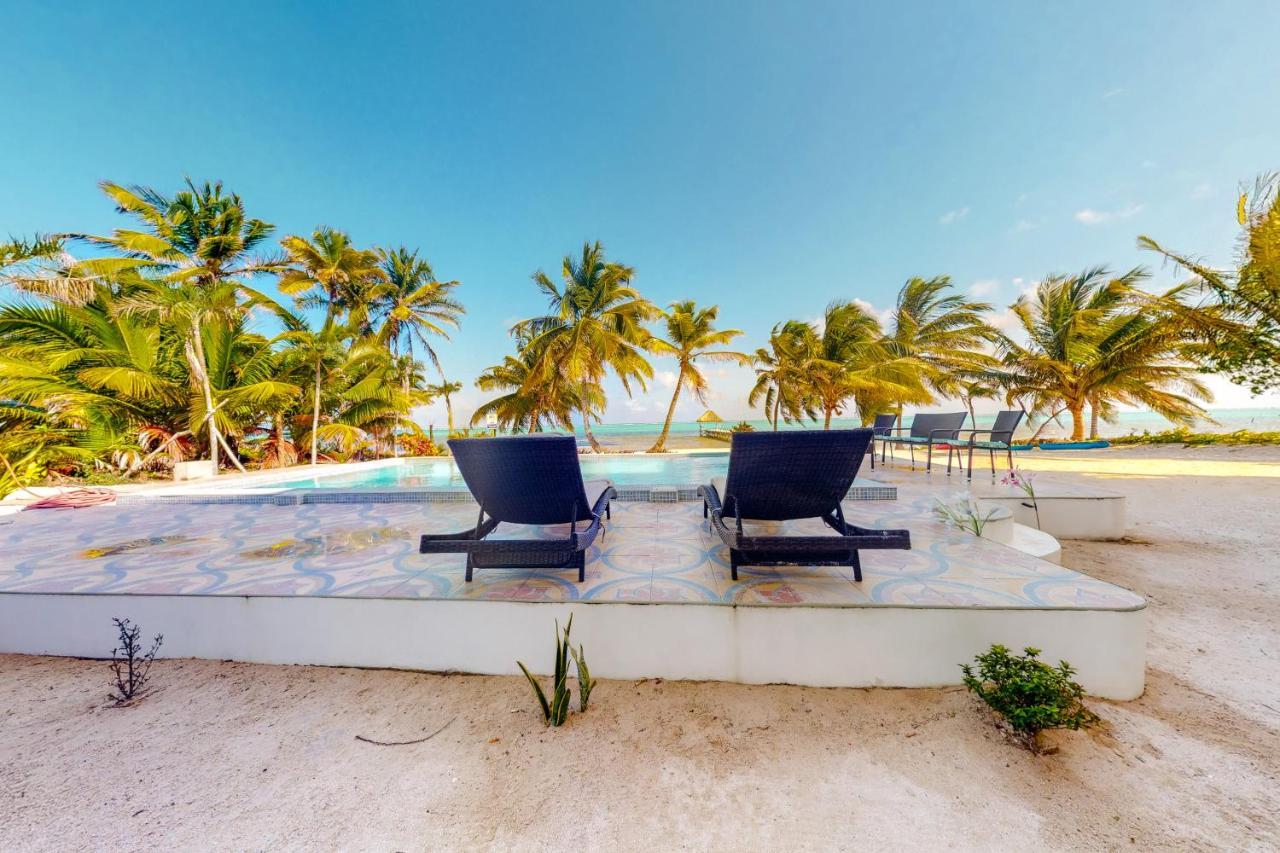 Blue Water Beach Villas San Pedro  Extérieur photo